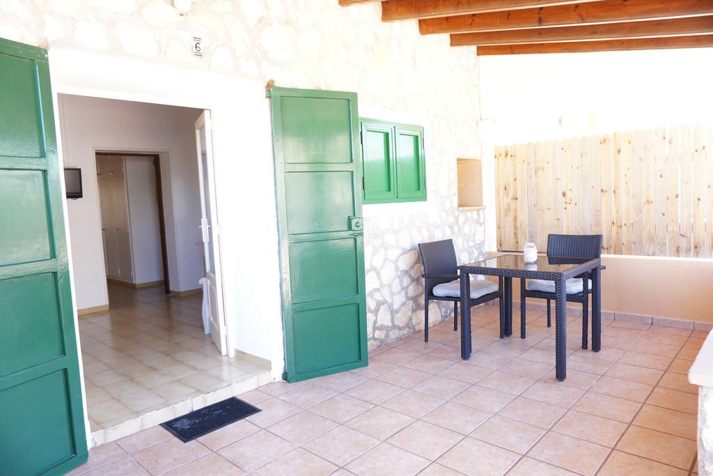 Apartments Campanitx - Astbury Formentera Es Calo  Pokój zdjęcie
